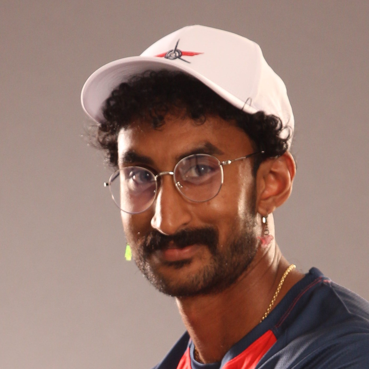 Suraj Madiraju headshot